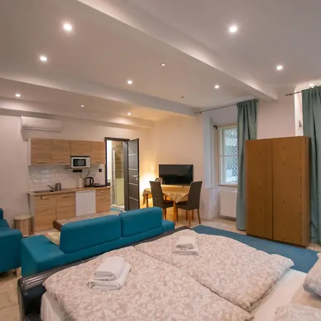Littlepanther Apartment *