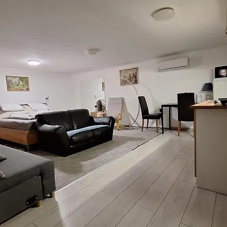 Littlepanther Apartment *
